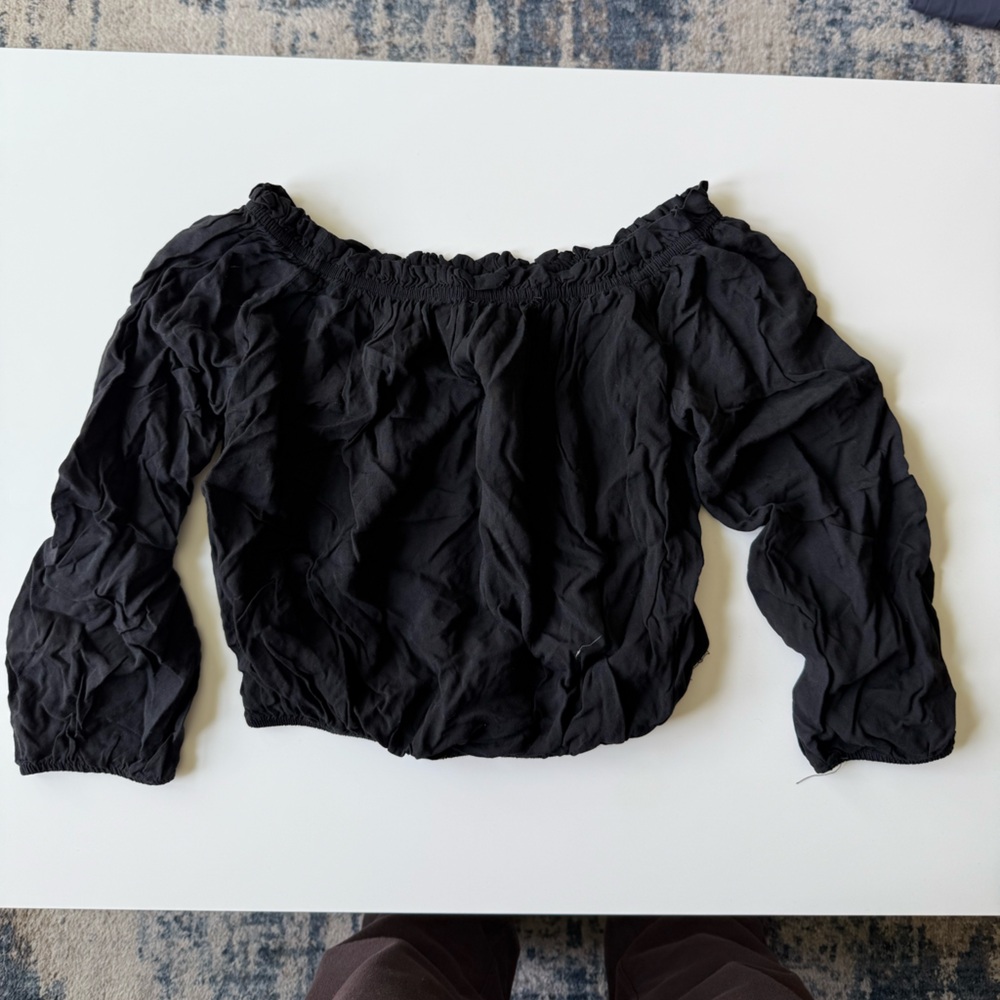 Brandy Melville Off Shoulder Top